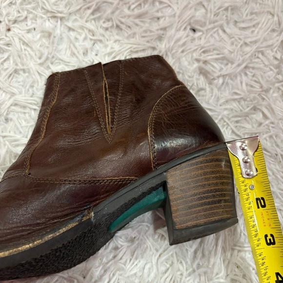 Kickers Soft Leather zip Ankle Boots Booties brown size 9 US - Picture 12 of 12